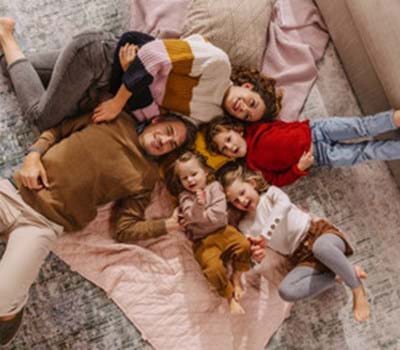 Kinder und Familien